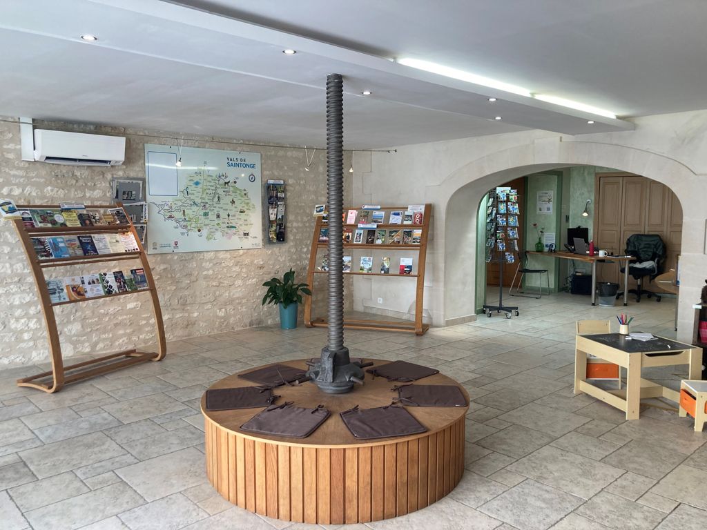 intérieur office de tourisme