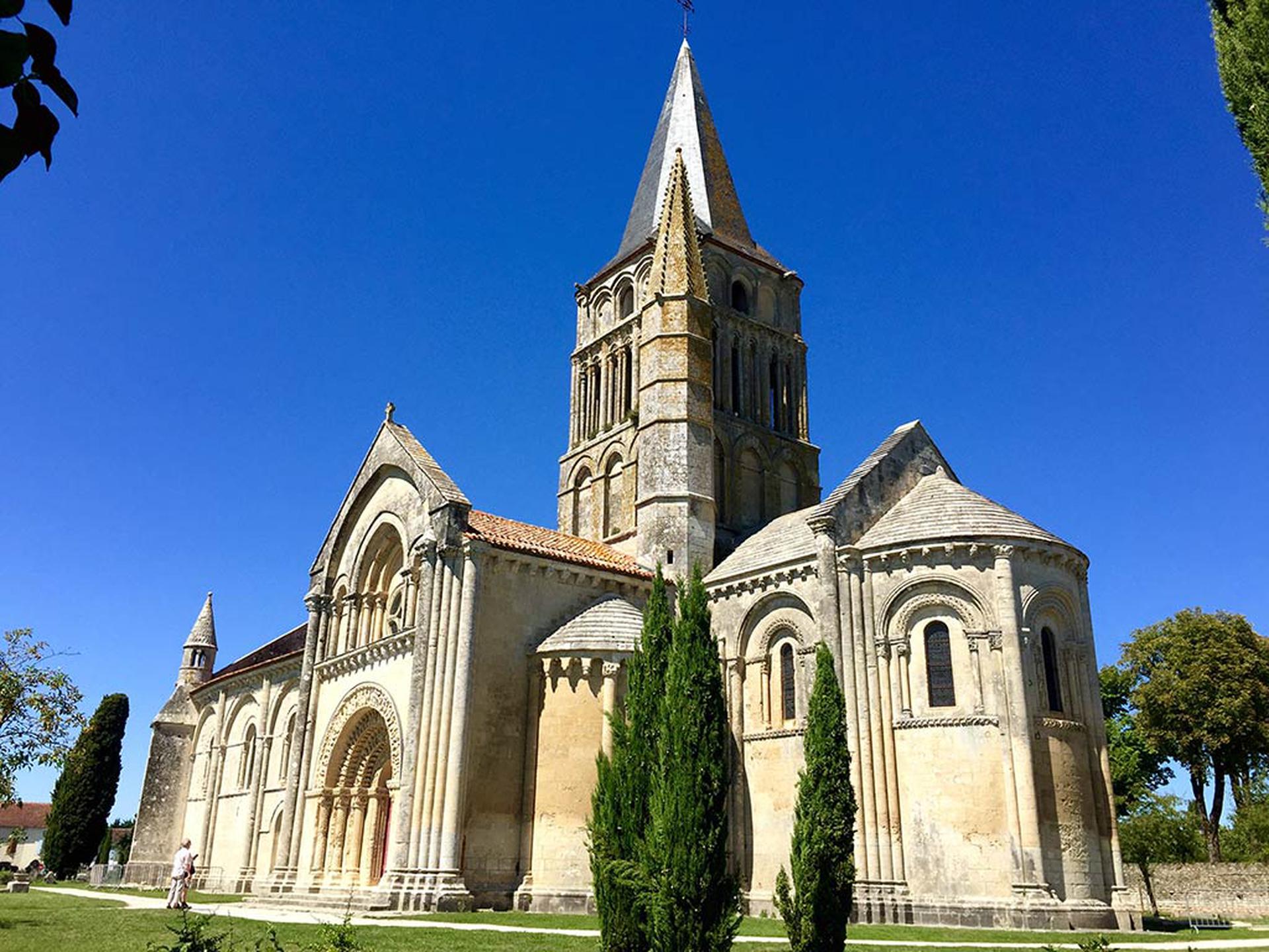 Photo de l'abbaye d'Aulnay de Saintonge